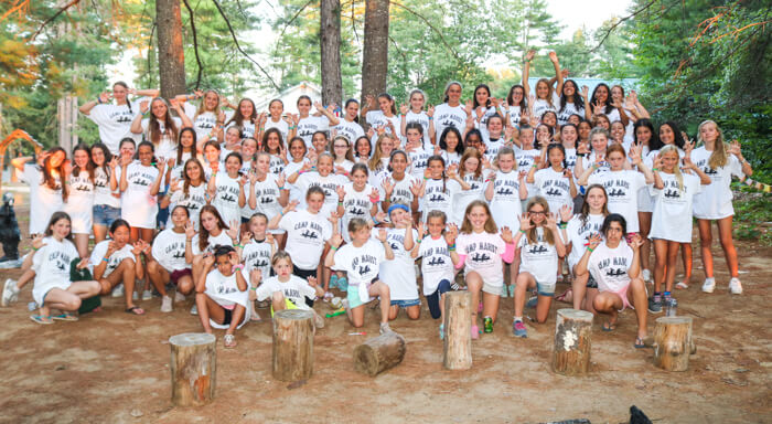 Group of campers take a clan photo
